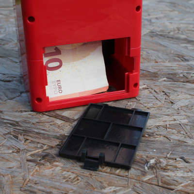 Pusculita Distrugator de Bancnote cu tracker de economii