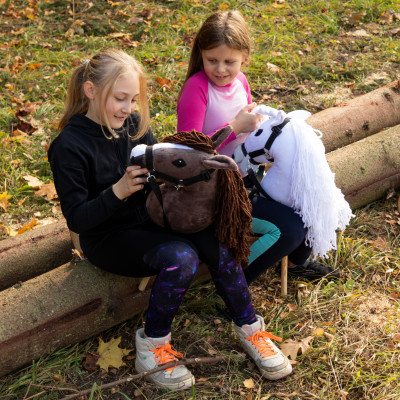 Hobby Horse Skippi - Koník na tyči - Bílý